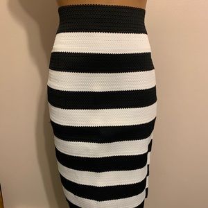 Stripped Pencil Skirt